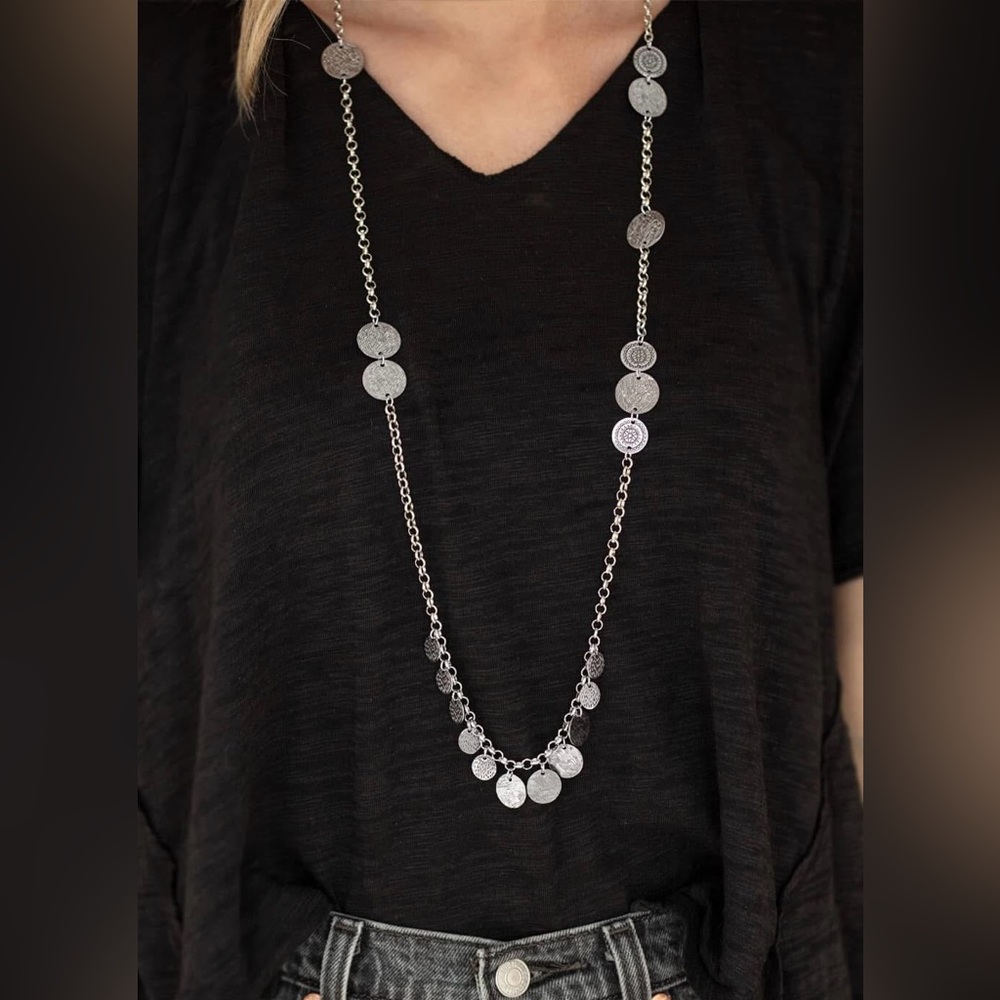 Long chain necklace with textured silver discs